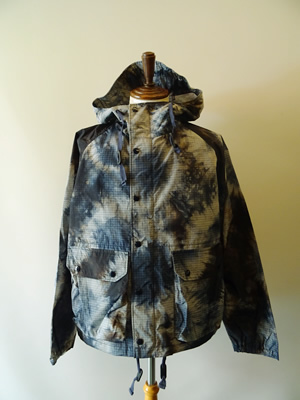 ENGINEERED GARMENTS（エンジニアードガーメンツ）　LT PARKA - TIE DYE PRINT RIPSTOP