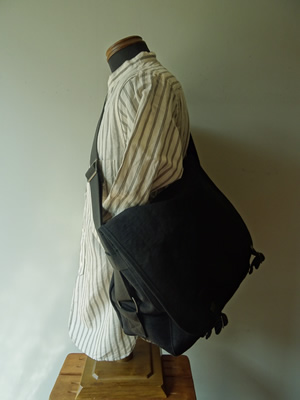 SLOW（スロウ） TRUCK - FRENCH ARMY SHOULDER BAG